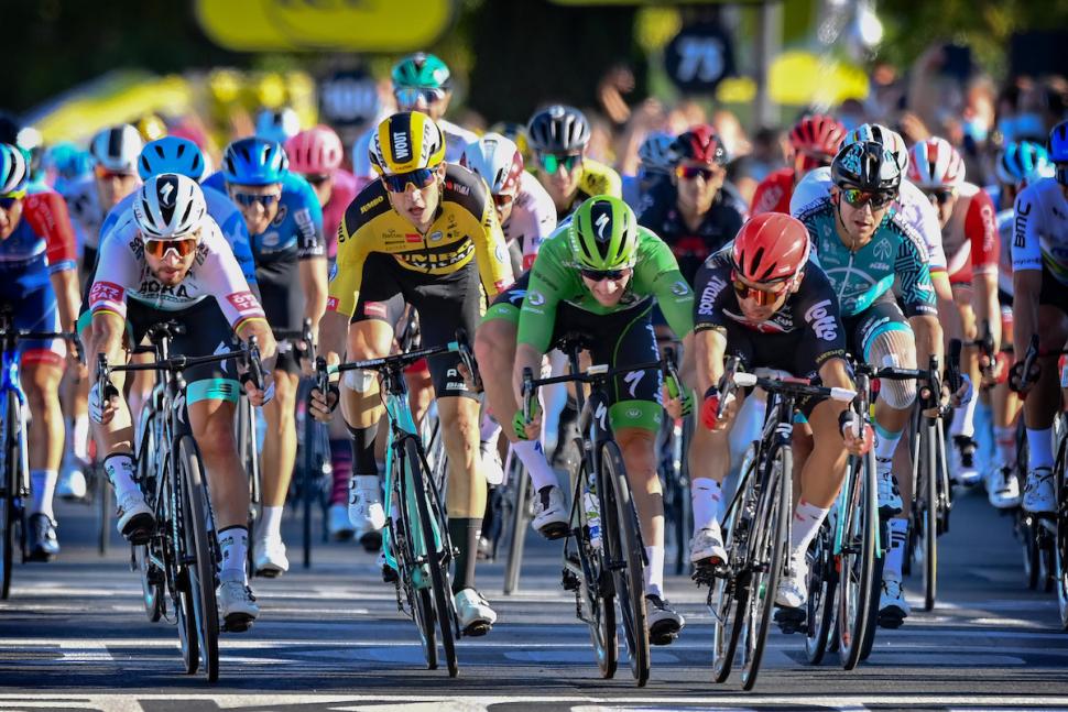 2020环法自行车装备配置_Colnago V3Rs圈刹车型_2025 cannondale evo