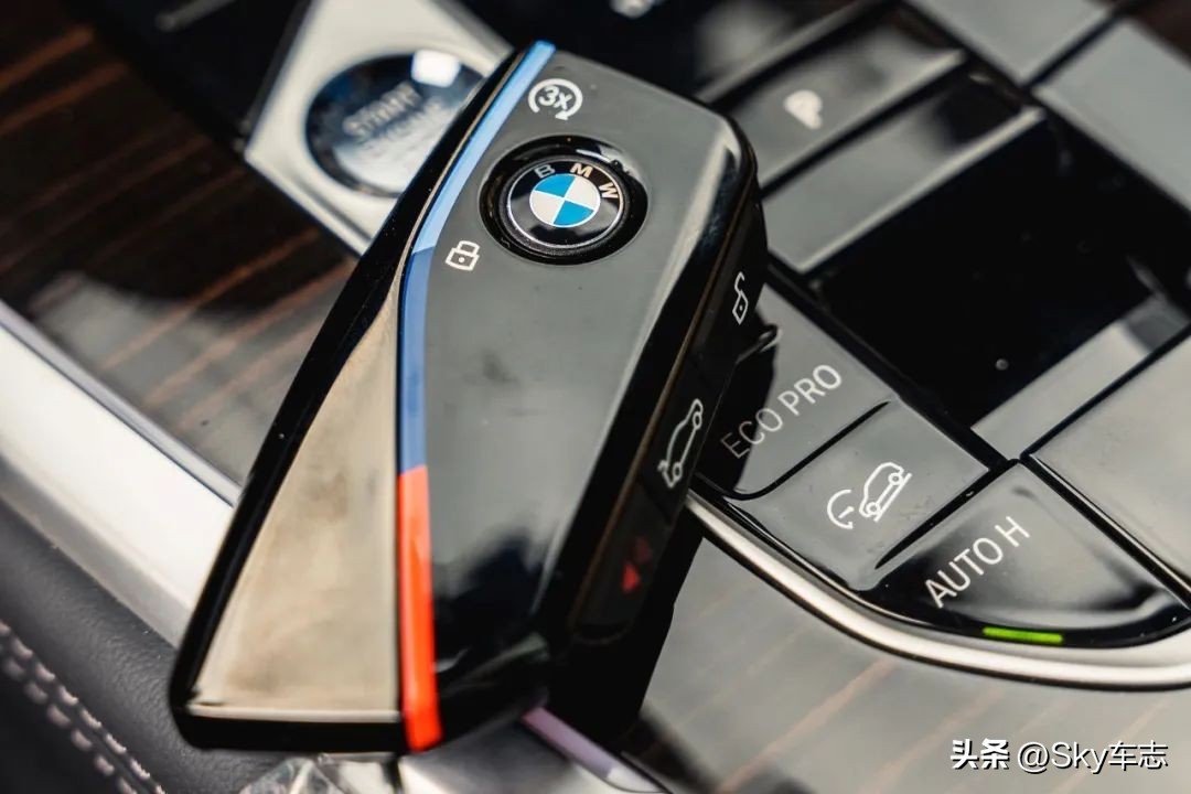 宝马7系智能车钥匙_宝马车智能钥匙车系_宝马的智能车钥匙