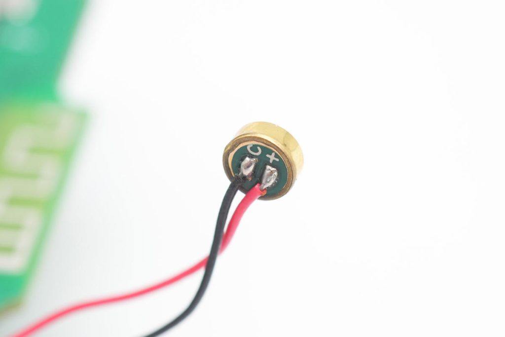 机乐堂带线款多端口车载蓝牙发射器_机乐堂车载蓝牙发射器拆解_智能蓝牙gps定位车充