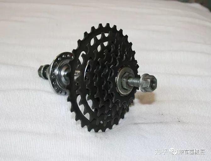 拆卸飞轮塔基的工具_飞轮塔基如何拆卸_xd塔基飞轮安装