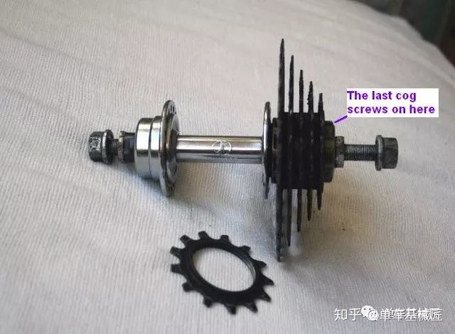 xd塔基飞轮安装_拆卸飞轮塔基的工具_飞轮塔基如何拆卸