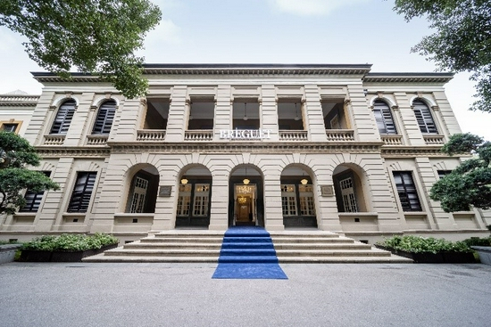 “创之始终 轮冠寰宇 宝玑陀飞轮诞辰220周年传奇之旅”主题展览