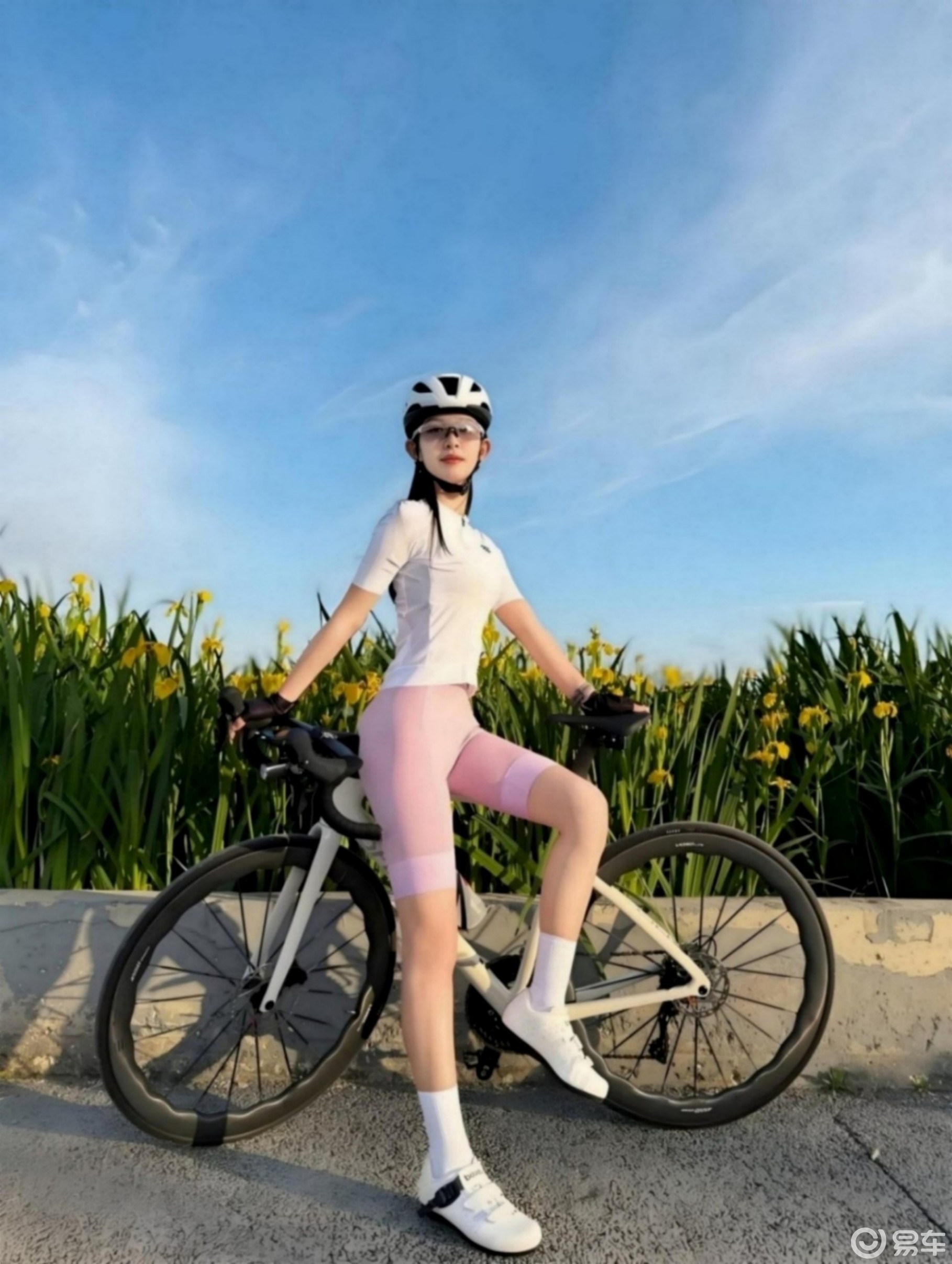 闪电和崔克公路车对比