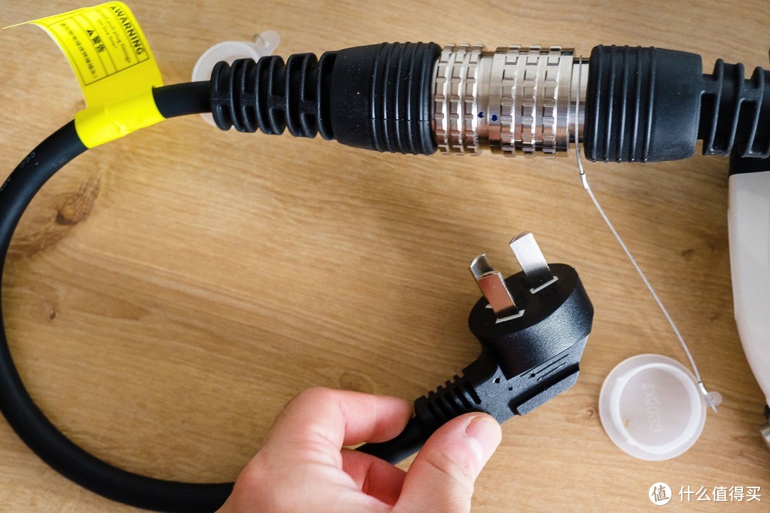 智能蓝牙gps定位车充_随车充缆上控制与保护装置_随车充模式2