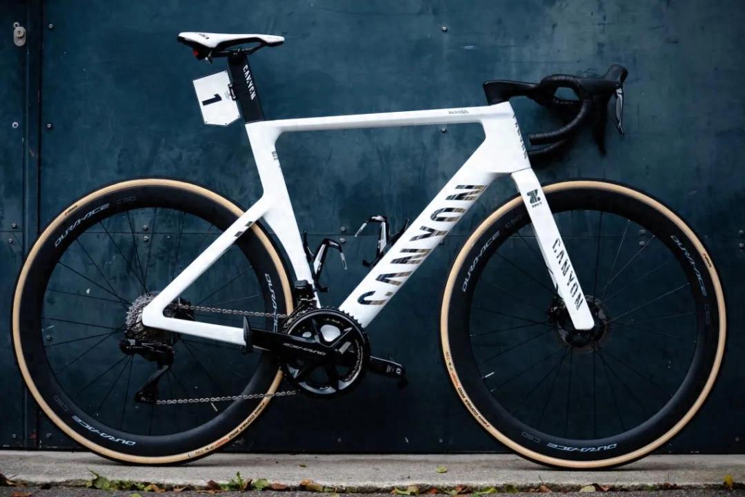 星空体育app下载入口 【车展】全球顶级自行车汇聚，让我们一起大饱眼福