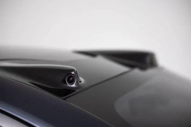 车载摄像头技术入门介绍_智能车摄像头图像采集_主流车型车载摄像头搭载方案优劣比较