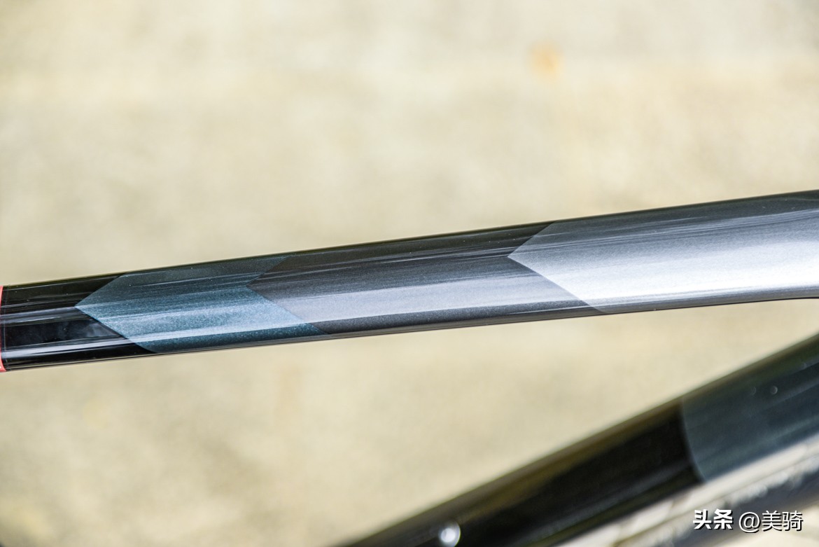 美利达车架号几位_美利达斯特拉CARBON性价比评测_美利达斯特拉第五代碳纤维公路车