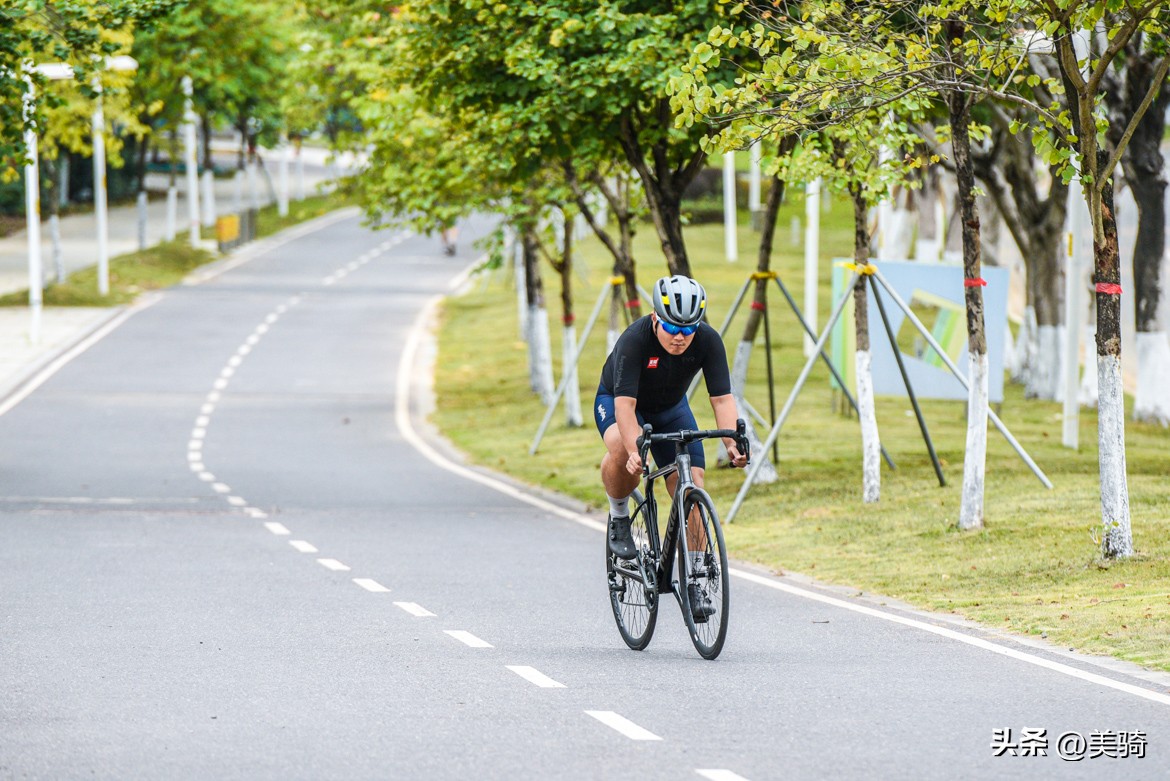 美利达斯特拉第五代碳纤维公路车_美利达斯特拉CARBON性价比评测_美利达车架号几位