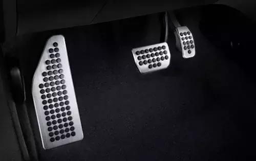 星空体育官方网站 碟刹和鼓刹，哪个制动效果更好？