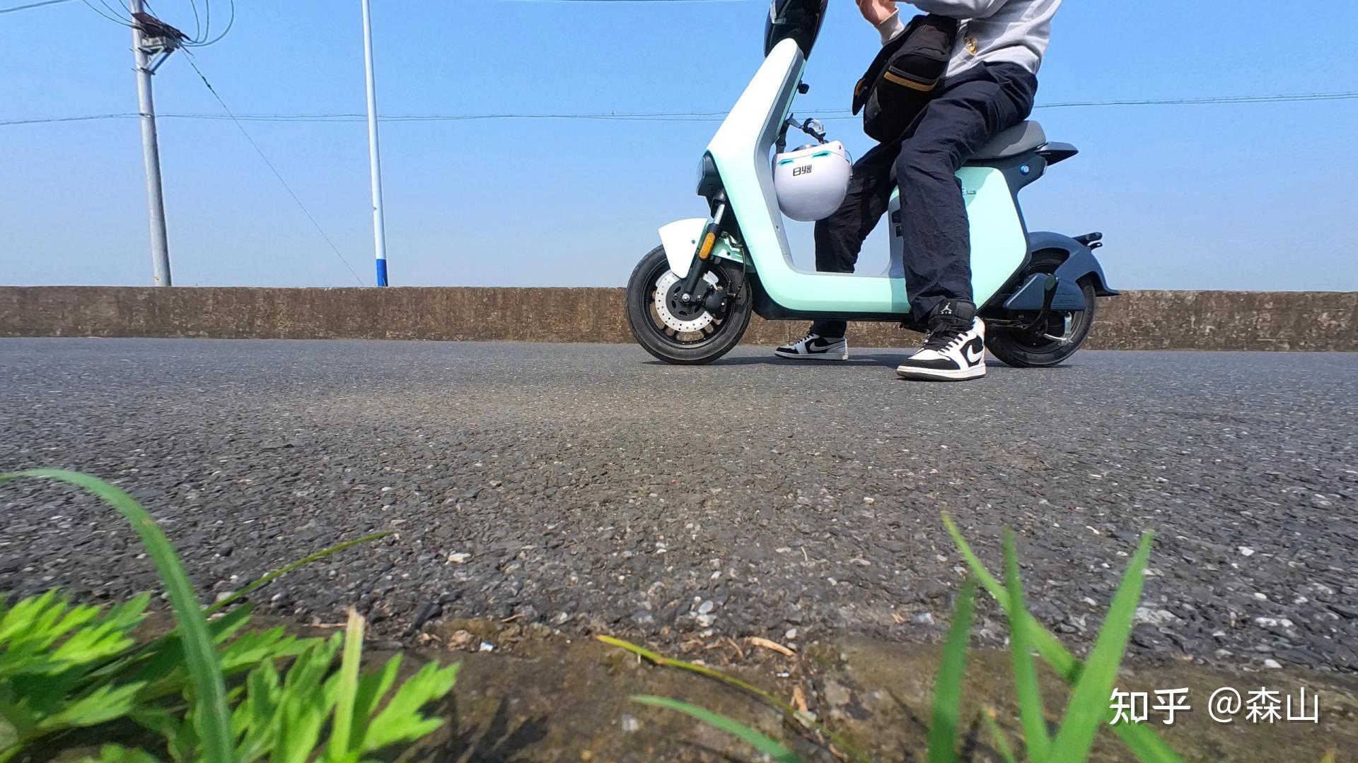 新日XC3电动车测评_新日XC3电池续航评测_新日电动车图片大全赵丽颖