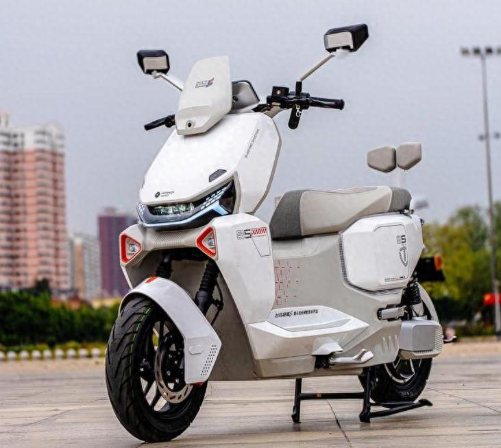 星空体育app官方下载 2025年电动车销量排行榜来了：爱玛位居第2名，第1名是哪个品牌？