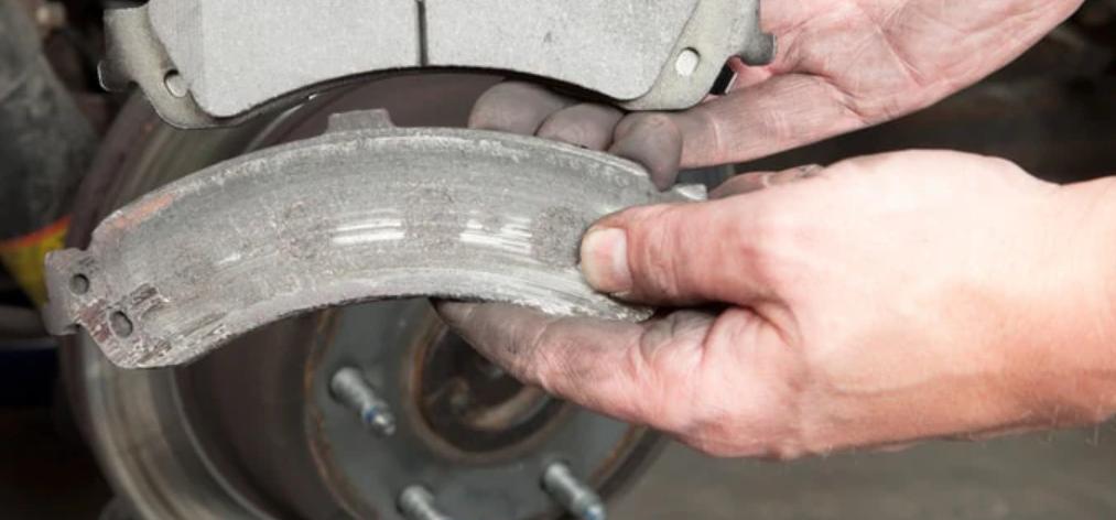 polo鼓刹改碟刹多少钱_刹车片更换时机_刹车片厚度检查