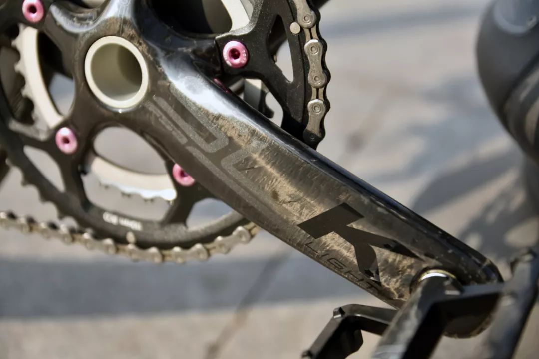 公路车怎么改装_全隐藏走线公路车改装_野兽骑行UNICORN爬坡架