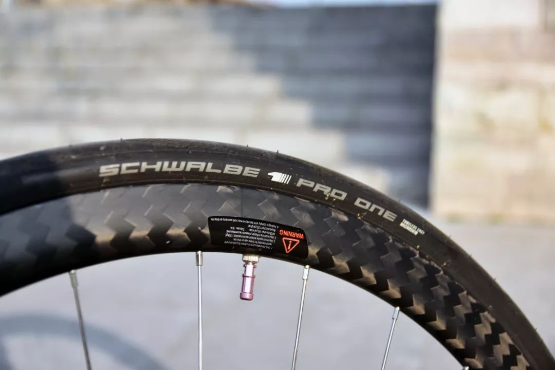 公路车怎么改装_全隐藏走线公路车改装_野兽骑行UNICORN爬坡架