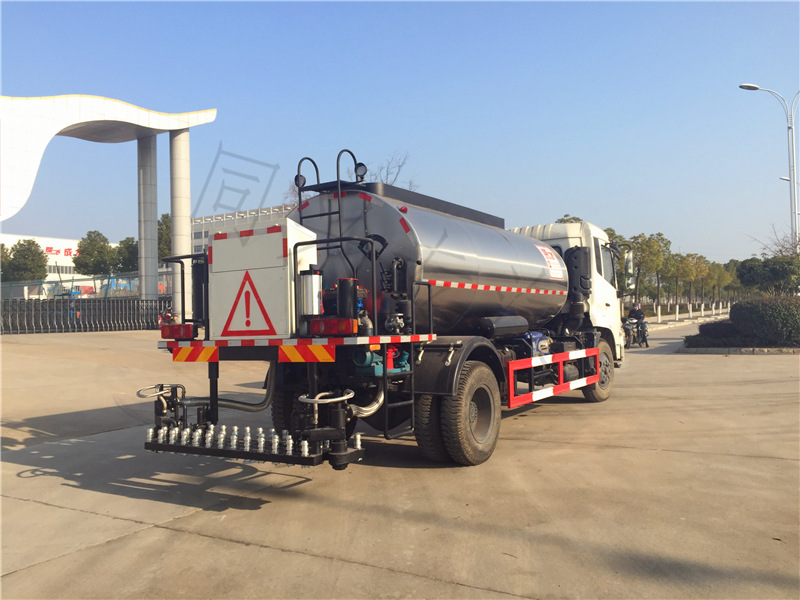 8立方全智能沥青洒布车新配置,沥青洒布车全新智能控制系统