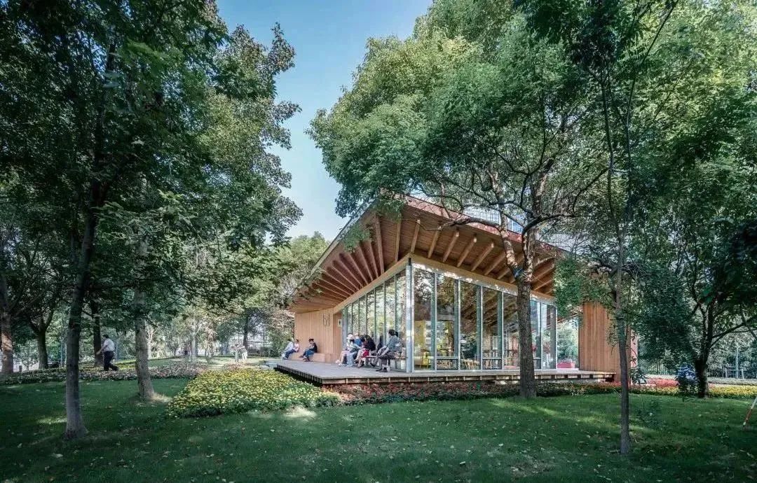 浦东滨江工业遗产_浦东滨江自行车道_上海工业遗产改造案例