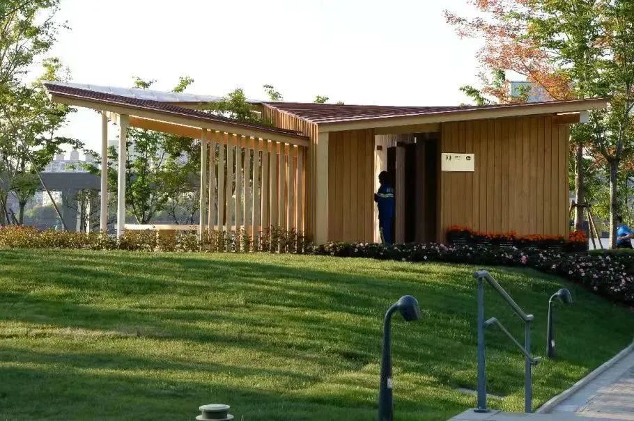 浦东滨江工业遗产_上海工业遗产改造案例_浦东滨江自行车道