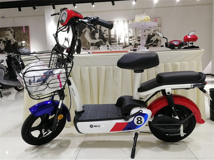 雅迪 博世电机_开学季电动车推荐_雅迪E8-100电动车