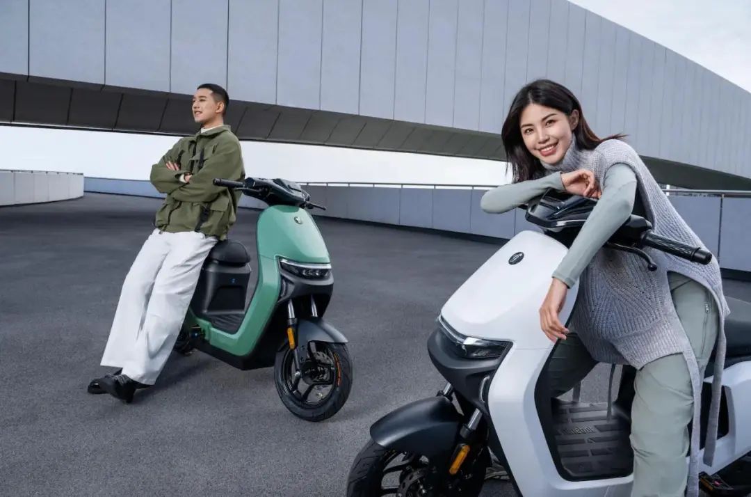 两轮电动车智能化功能_智能平衡车品牌_高端智能两轮电动车