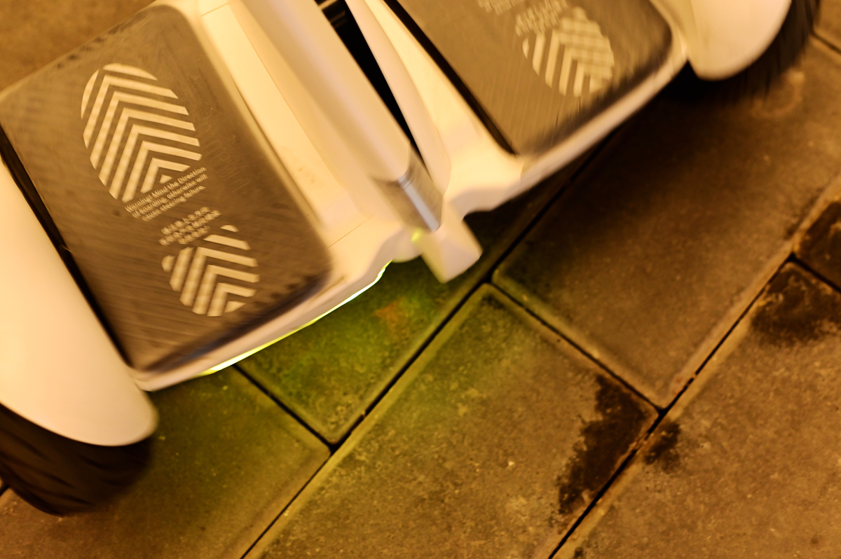 小米九号平衡车 动态稳定原理 便携性分析_智能平衡车 原理