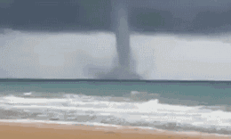 水龙卷和火龙卷图片_美国六龙吸水事件_龙吸水奇观