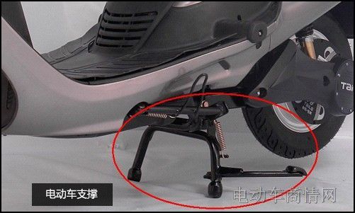 喜德盛电动车控制器_电动车电机控制器位置图解_电动车电池刹车位置图