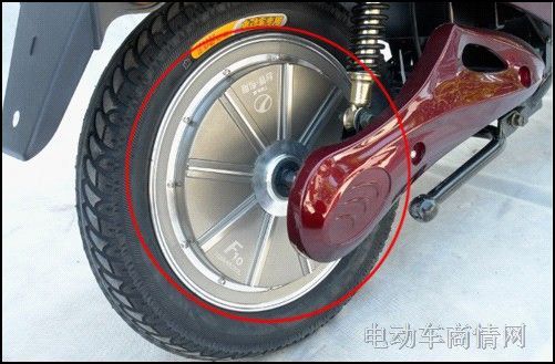 电动车电机控制器位置图解_电动车电池刹车位置图_喜德盛电动车控制器