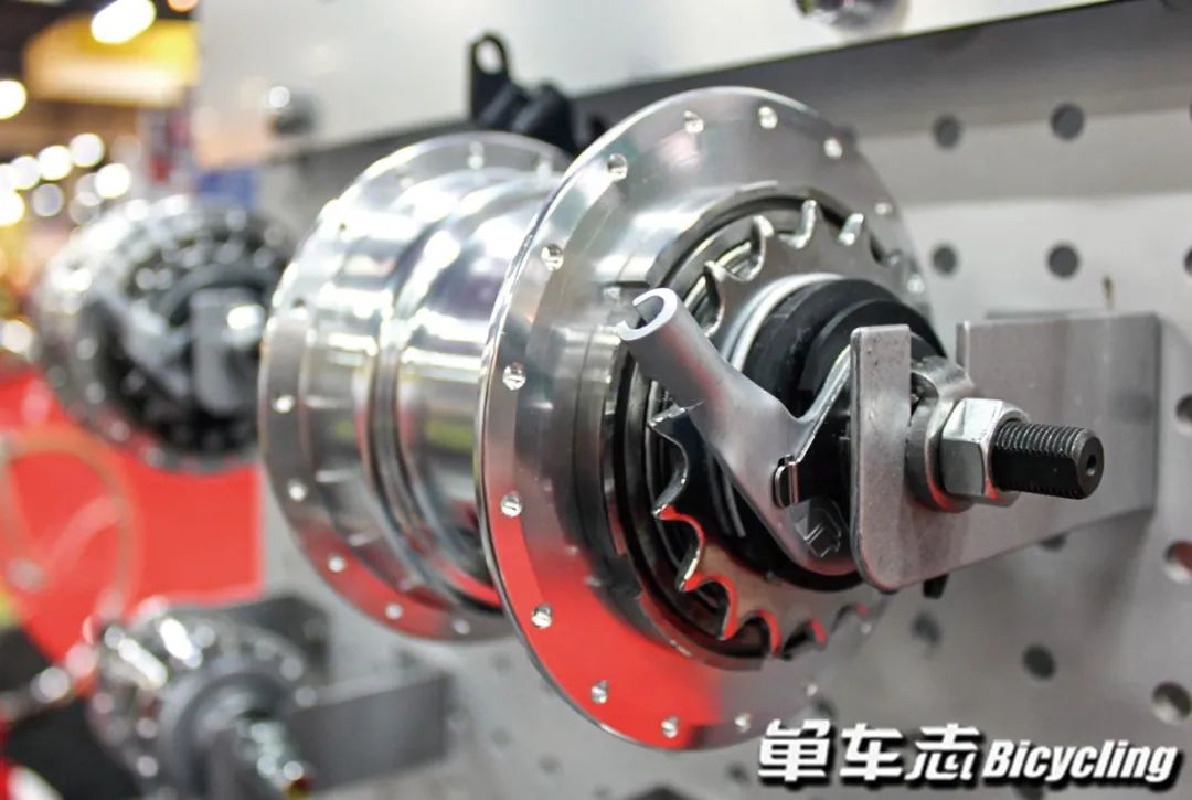 山地车塔基怎么拆下_自行车花鼓结构解析_自行车花鼓类型