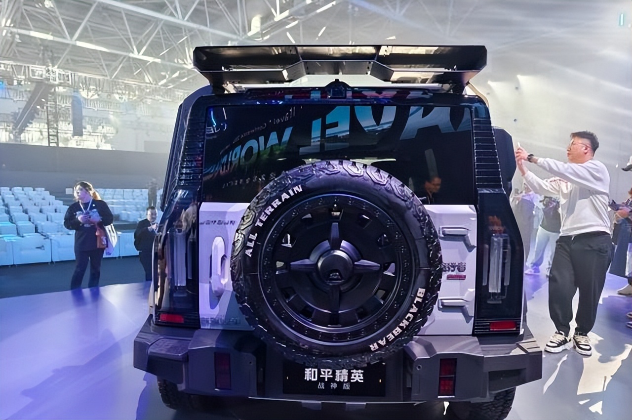 捷途旅行者和平精英战神版 硬派越野 新选择_捷安特战神的价格_捷途旅行者和平精英战神版 外观设计 越野性能