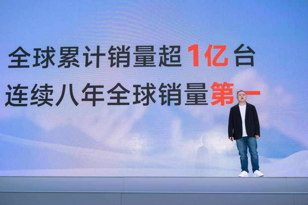 雅迪摩登系列新款电动车_雅迪电动车最好看_摩登高颜值10重安全守护王鹤棣代言