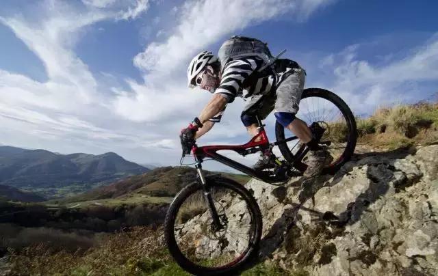 自行车刹车常识_山地车v刹装置_正确刹车技巧