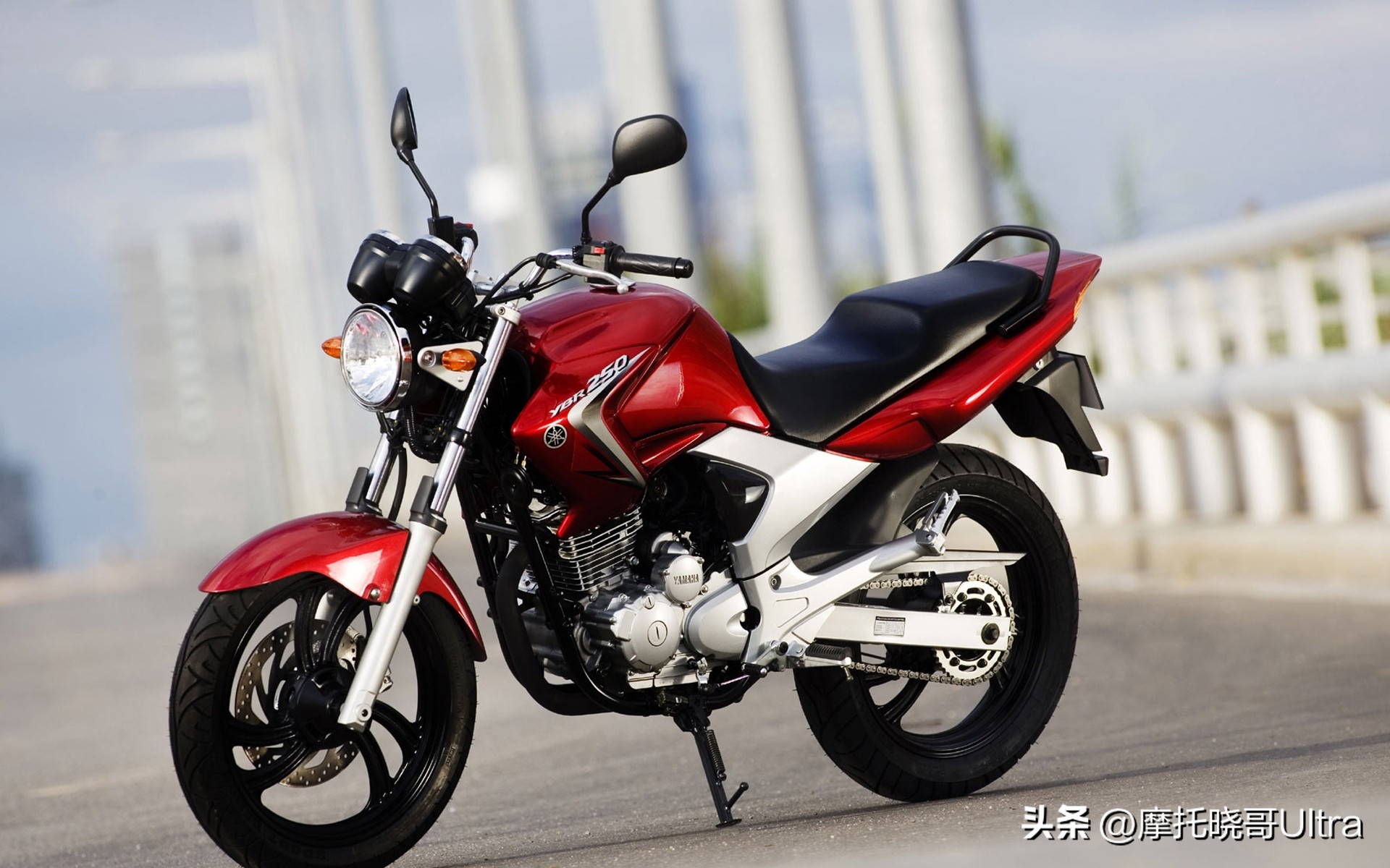 优缺点对比_摩托车正叉倒叉区别_弹簧前叉拆装