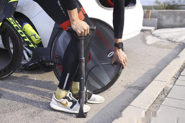 暗网下载 自行车胎压多少合适？如何设定理想胎压？