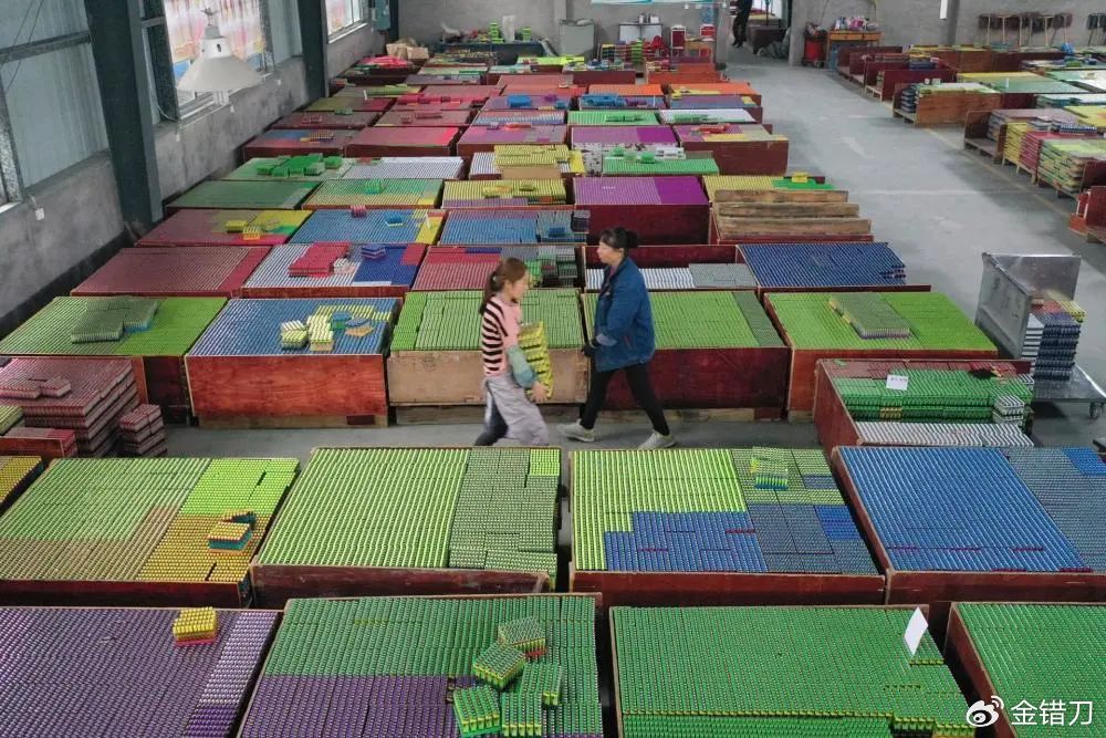 一次性打火机_中国制造打火机_用zippo点烟怎么了